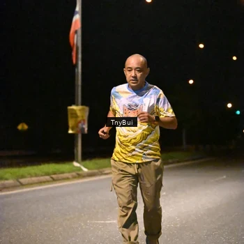Runner Photo 7703865