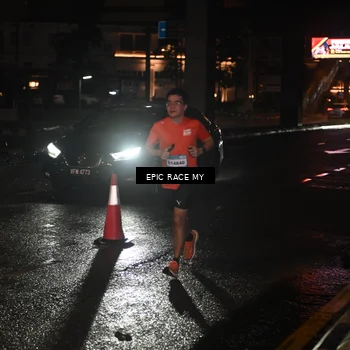Runner Photo 7703866