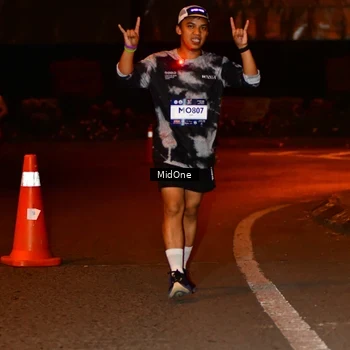 Runner Photo 7703867