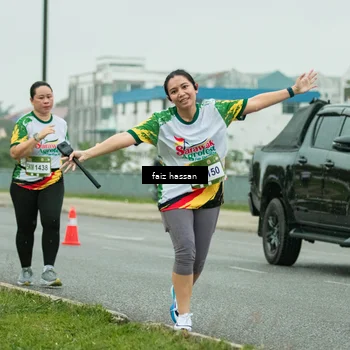 Runner Photo 7703901