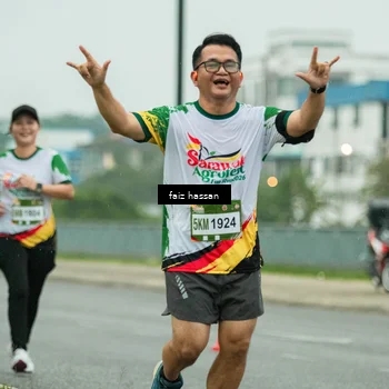 Runner Photo 7703910