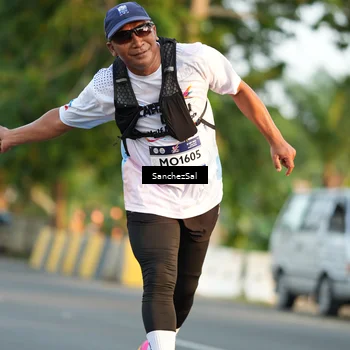 Runner Photo 7703948