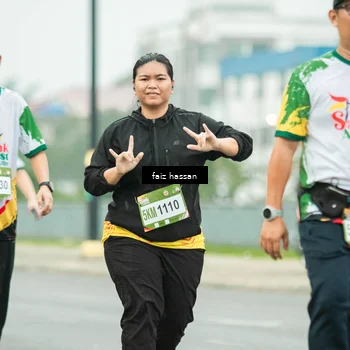 Runner Photo 7703971