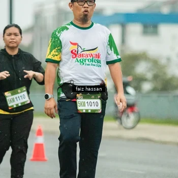 Runner Photo 7704014