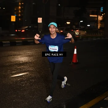 Runner Photo 7704022