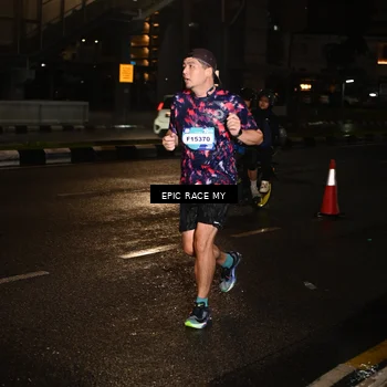 Runner Photo 7704026