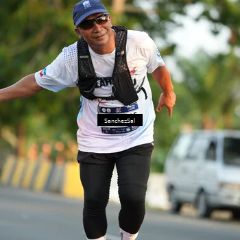 Runner Photo 7704027
