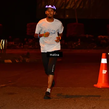 Runner Photo 7704028