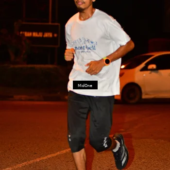 Runner Photo 7704037