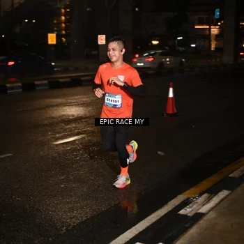 Runner Photo 7704038