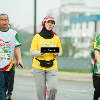 Runner Photo 7704041