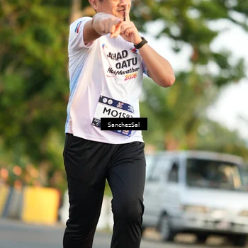 Runner Photo 7704042