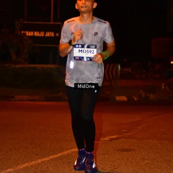 Runner Photo 7704051