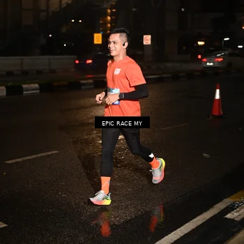 Runner Photo 7704058