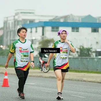 Runner Photo 7704063