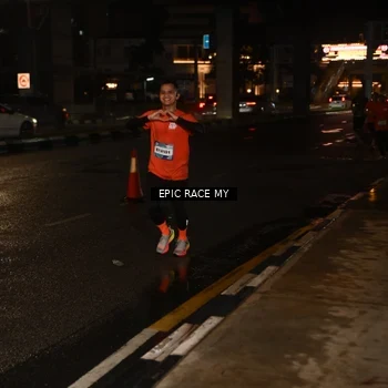 Runner Photo 7704067