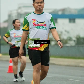 Runner Photo 7704075