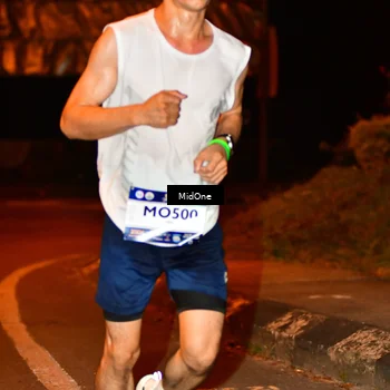 Runner Photo 7704082