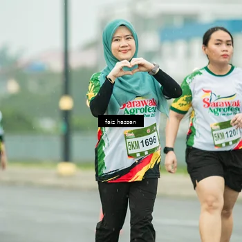 Runner Photo 7704088