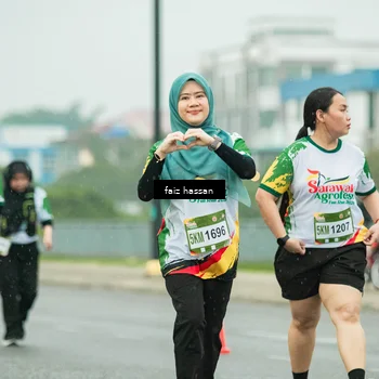 Runner Photo 7704099