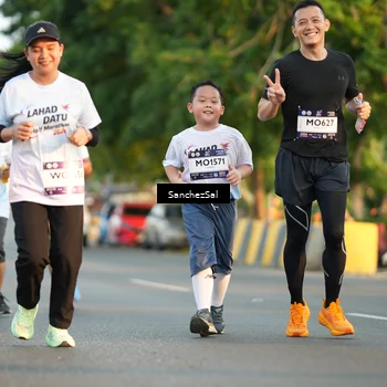 Runner Photo 7704119