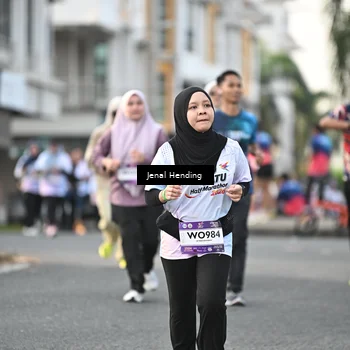 Runner Photo 7704122