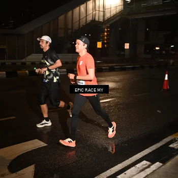 Runner Photo 7704135