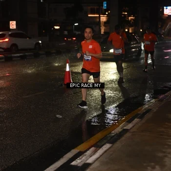 Runner Photo 7704136
