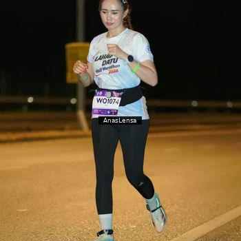 Runner Photo 7704157