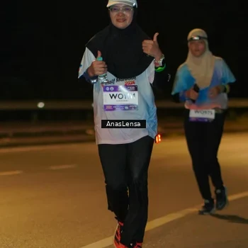 Runner Photo 7704163