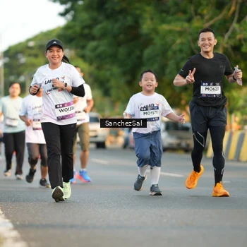 Runner Photo 7704165