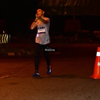 Runner Photo 7704179