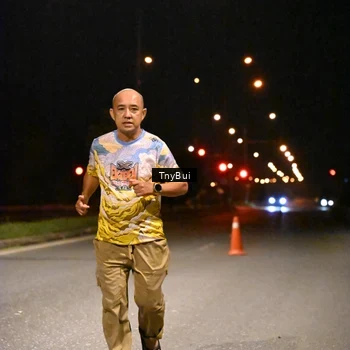 Runner Photo 7704184