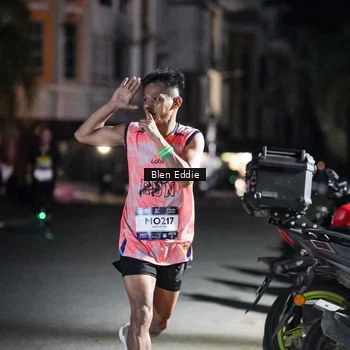 Runner Photo 7704195