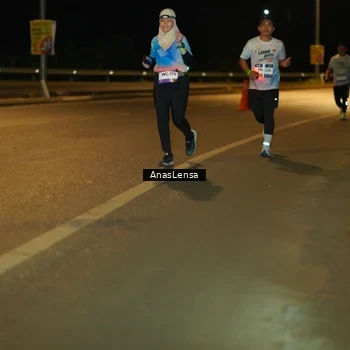 Runner Photo 7704203