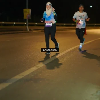 Runner Photo 7704214