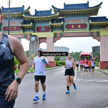 Runner Photo 7704220