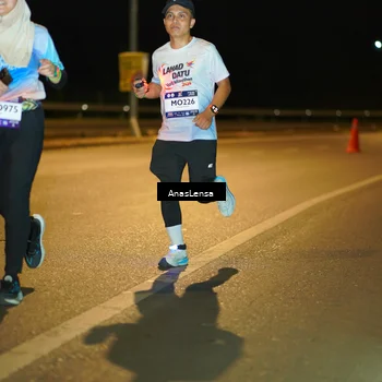 Runner Photo 7704239