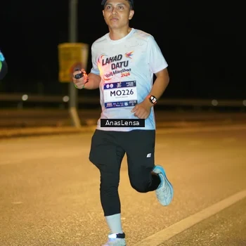 Runner Photo 7704248