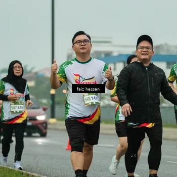 Runner Photo 7704265
