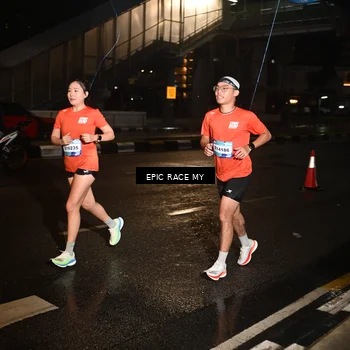 Runner Photo 7704291