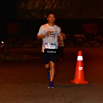 Runner Photo 7704293