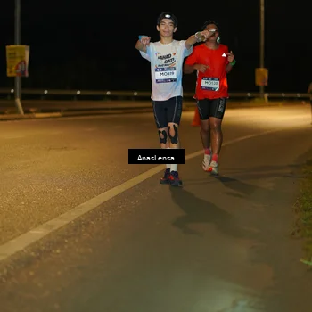 Runner Photo 7704300