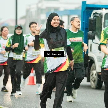 Runner Photo 7704313