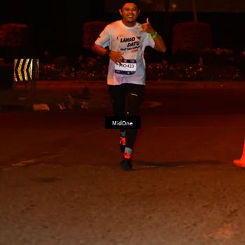Runner Photo 7704325
