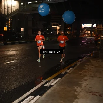 Runner Photo 7704333