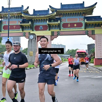 Runner Photo 7704340