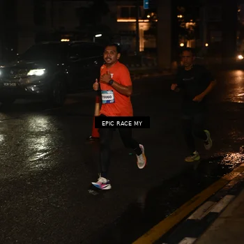 Runner Photo 7704342