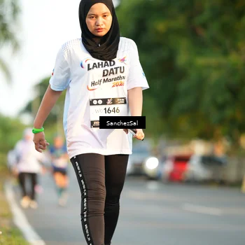 Runner Photo 7704343