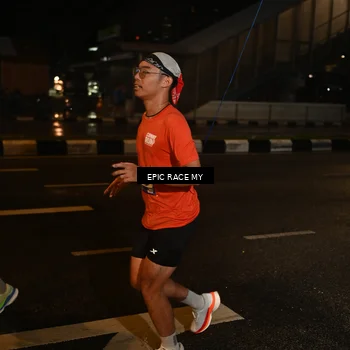 Runner Photo 7704357
